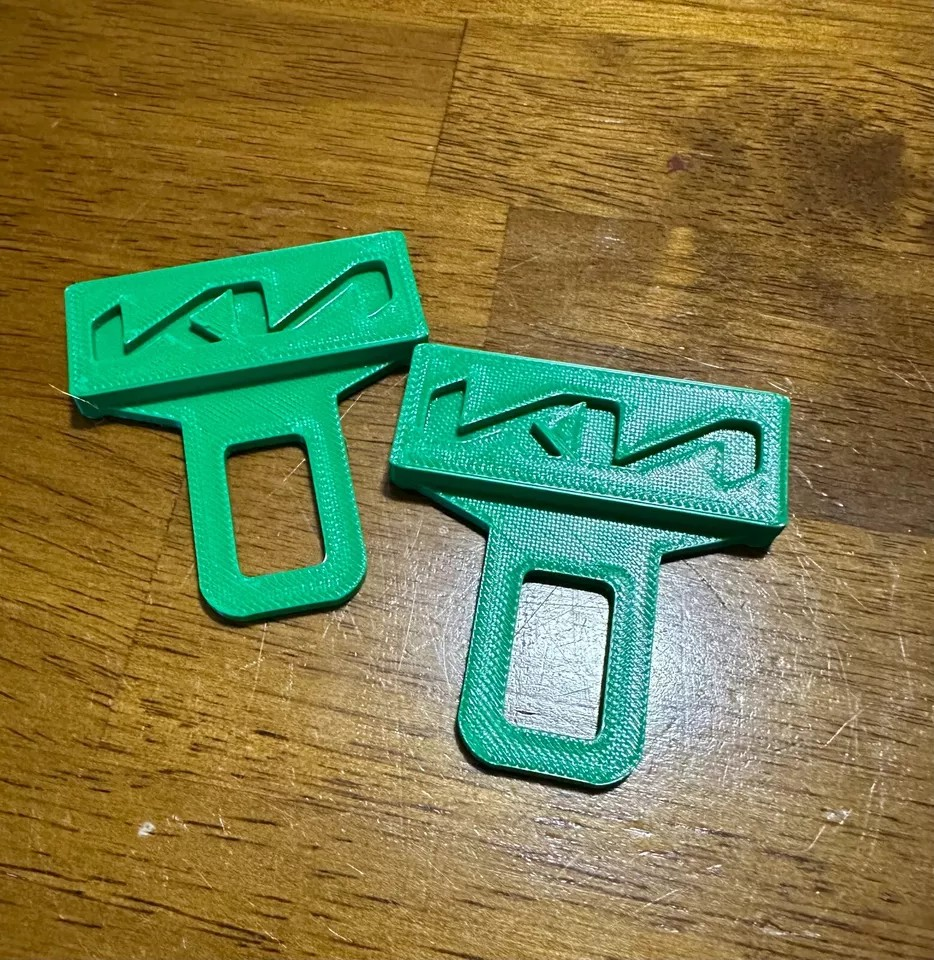 2 Universal Car Seat Belt Buckle Clip Kia Design /keychain Kia