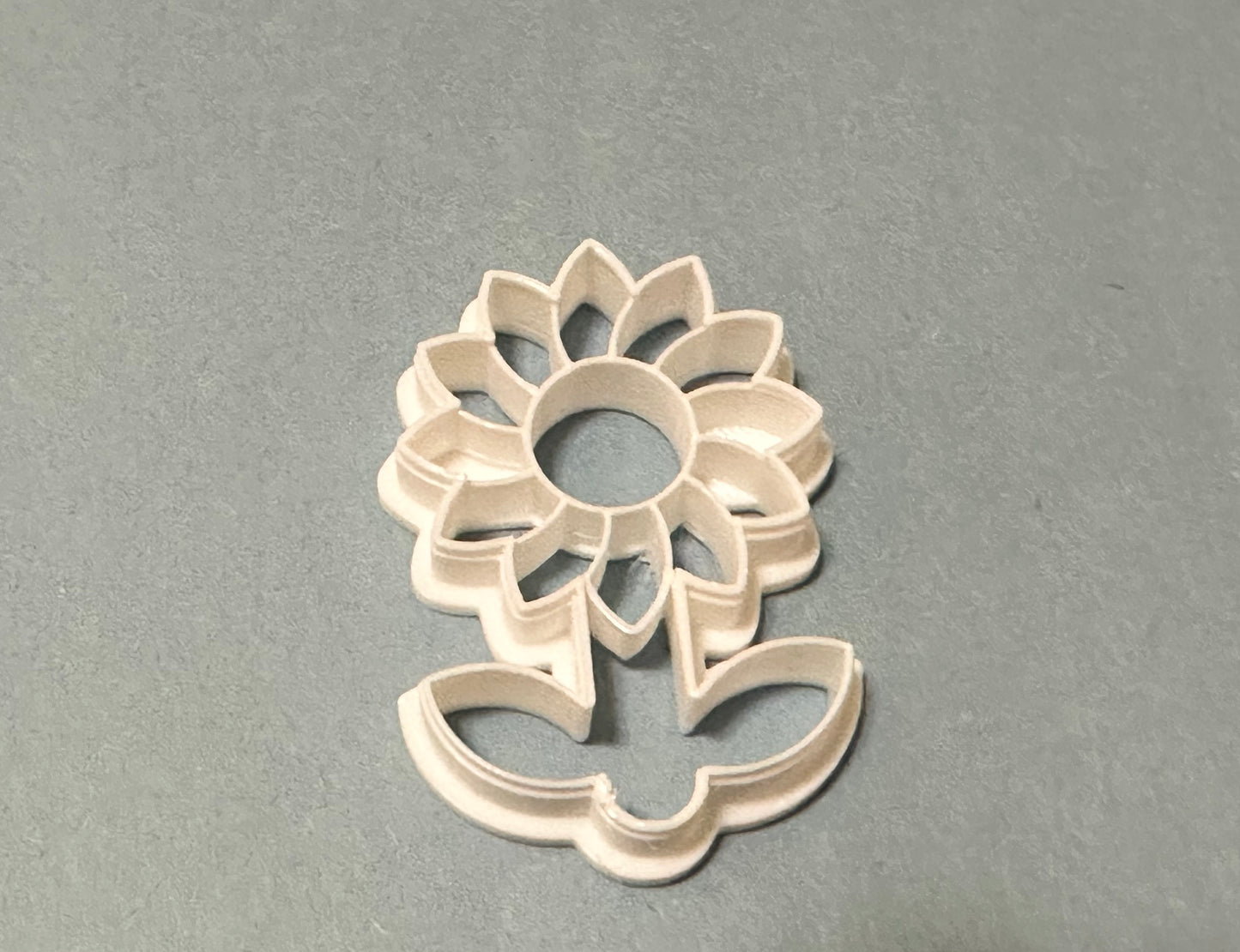 Sunflower cookie cutter with stamp