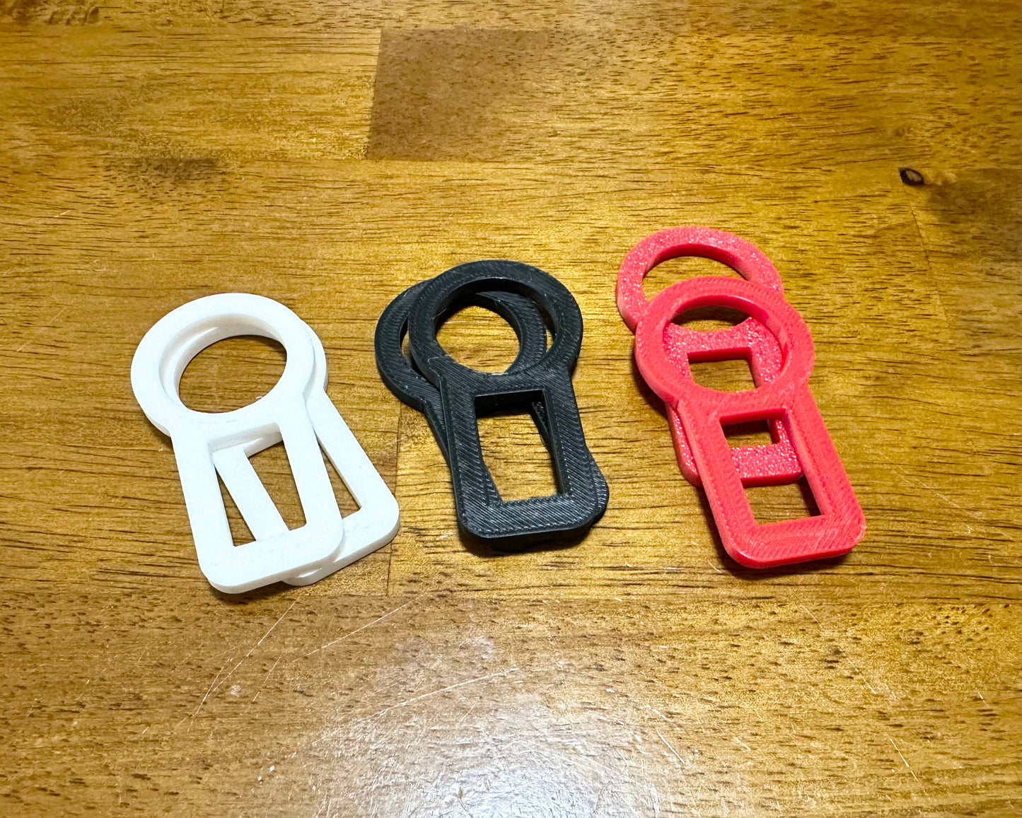 2 Universal Car Seat Belt Clips/Seat Belt Clip/Keychain Style