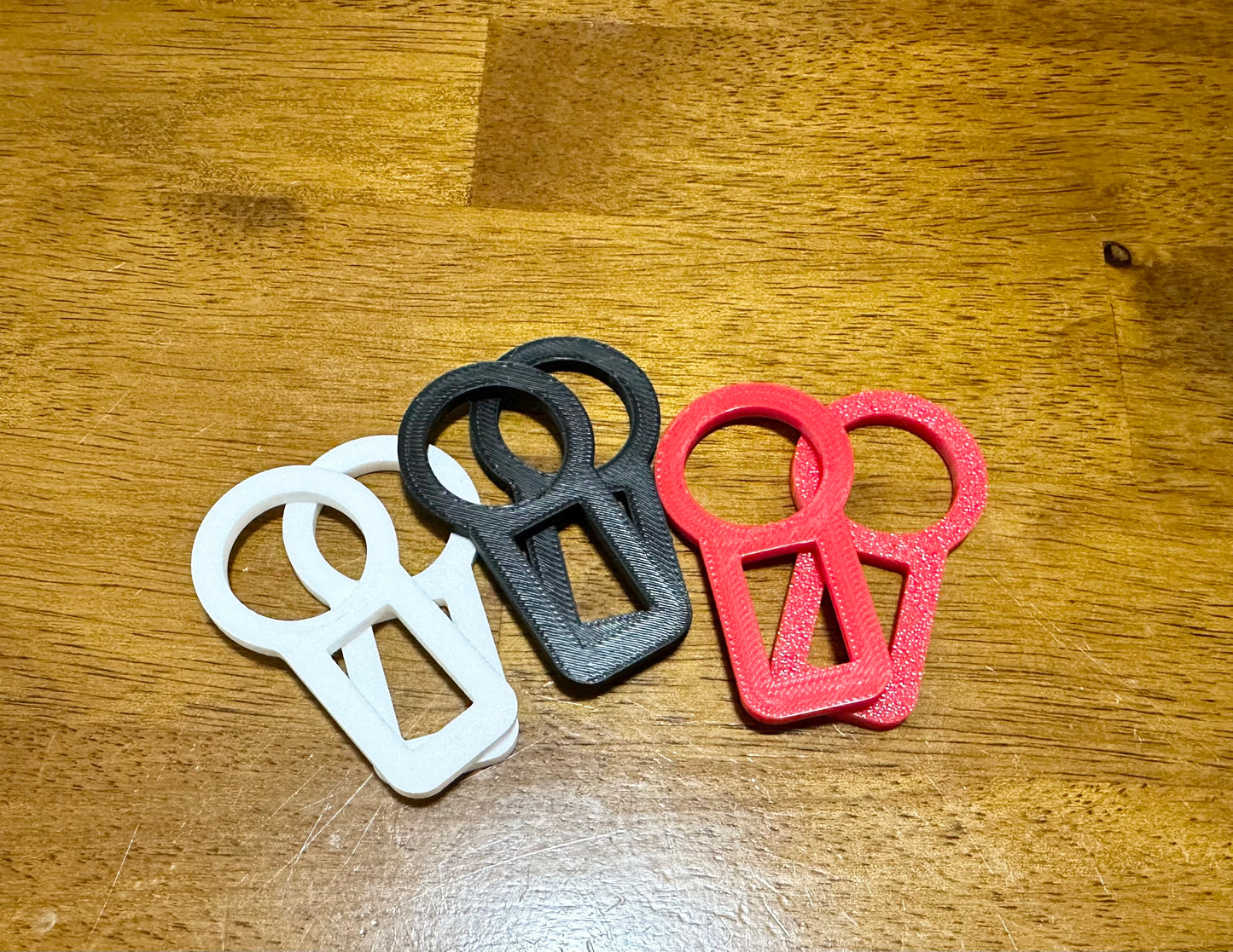 2 Universal Car Seat Belt Clips/Seat Belt Clip/Keychain Style