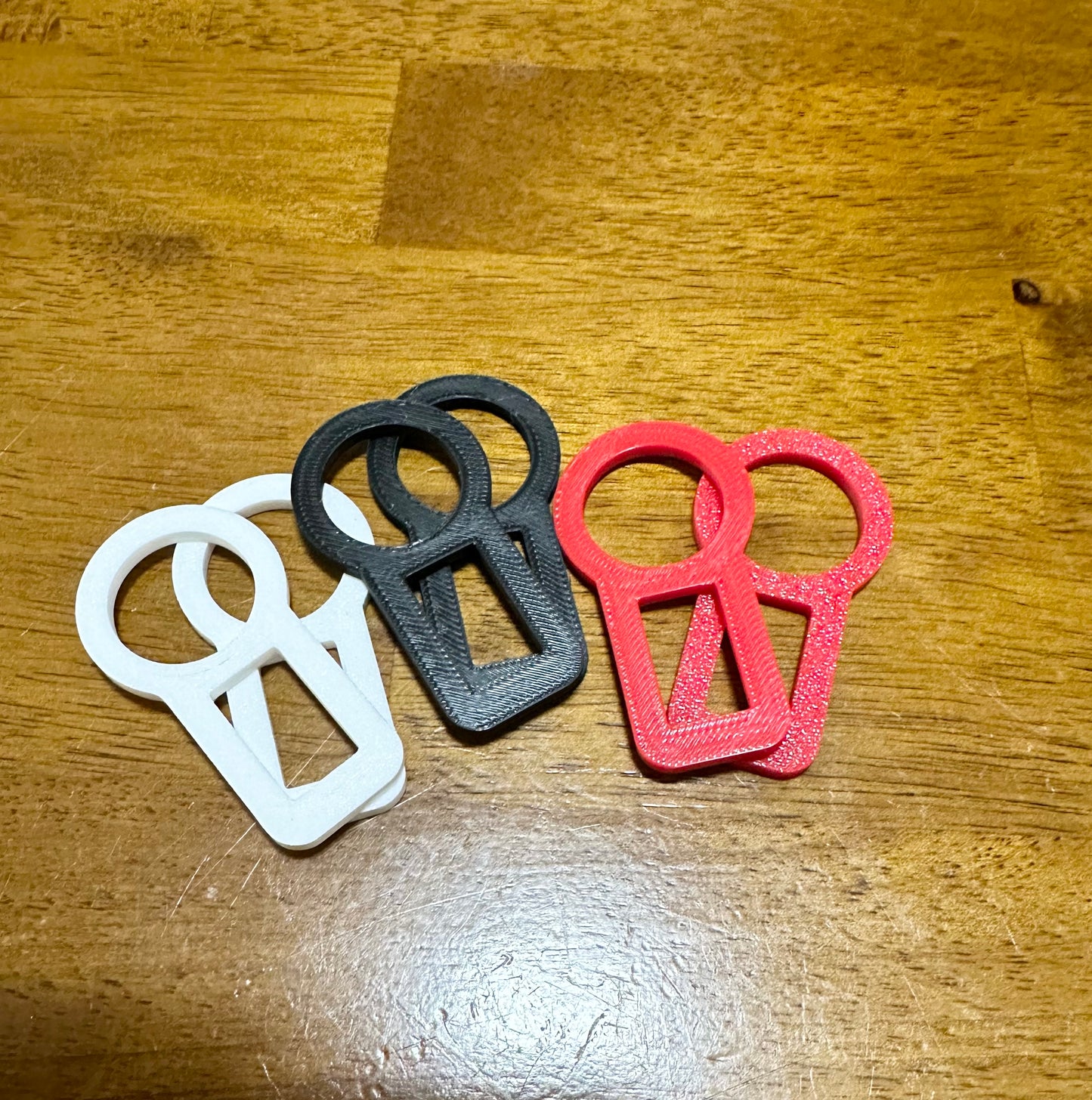 2 Universal Car Seat Belt Clips/Seat Belt Clip/Keychain Style