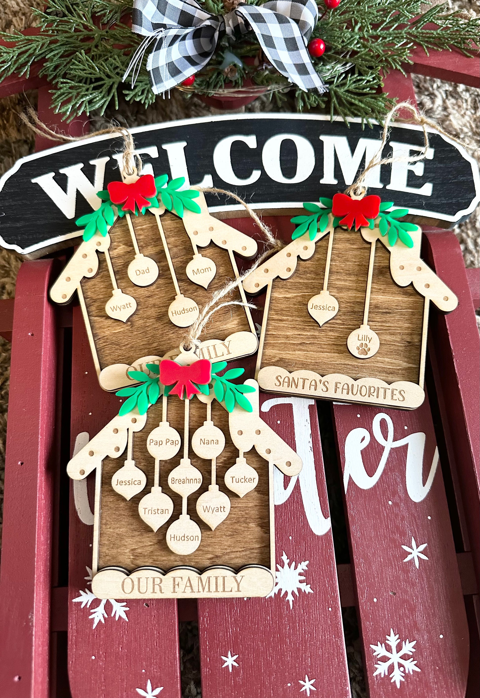 Family & Pet Ornament/Personalized Christmas Family Ornament/Custom Gingerbread House Wood Ornament /Christmas Gift for Family/2-11 Family