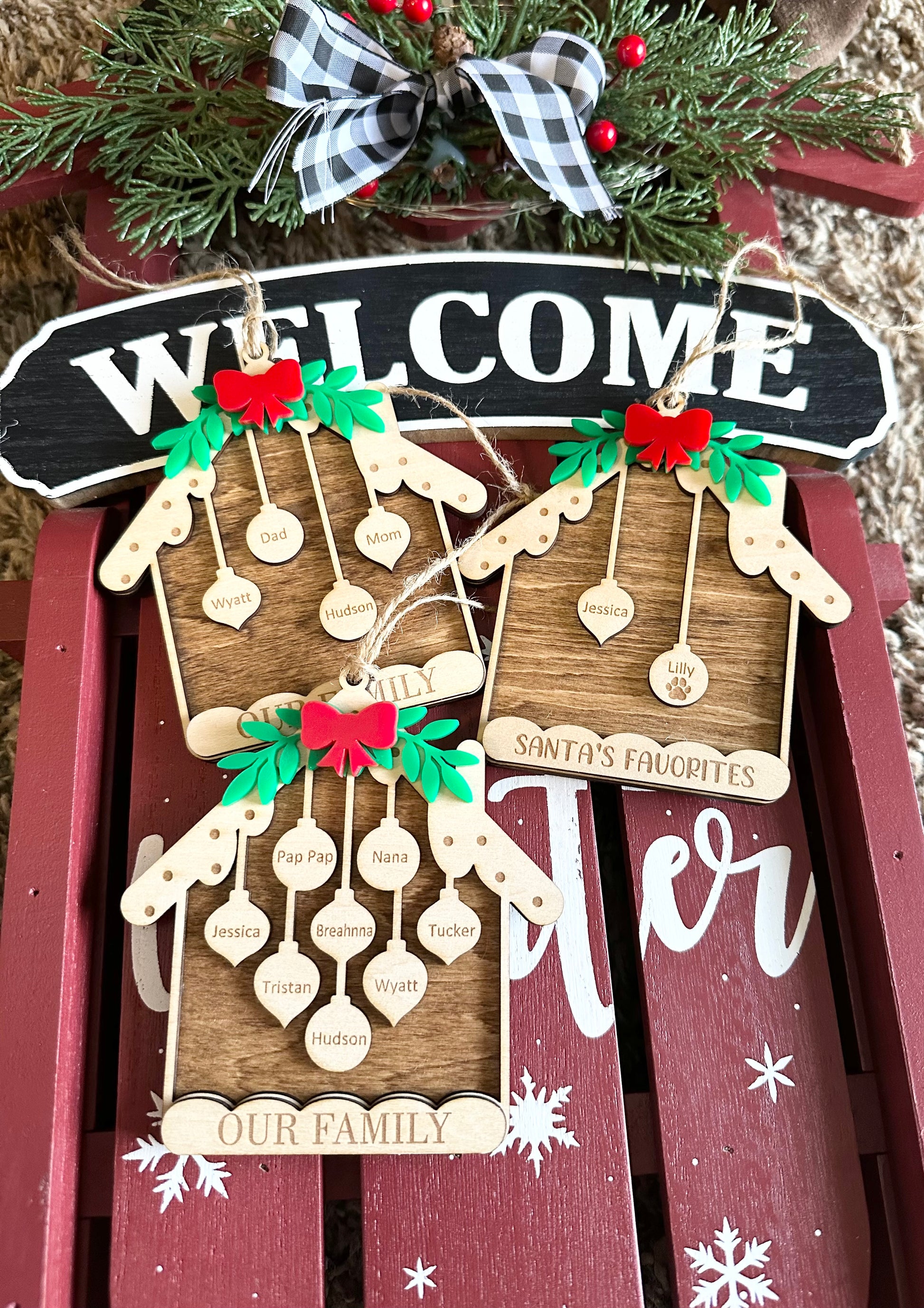 Family & Pet Ornament/Personalized Christmas Family Ornament/Custom Gingerbread House Wood Ornament /Christmas Gift for Family/2-11 Family