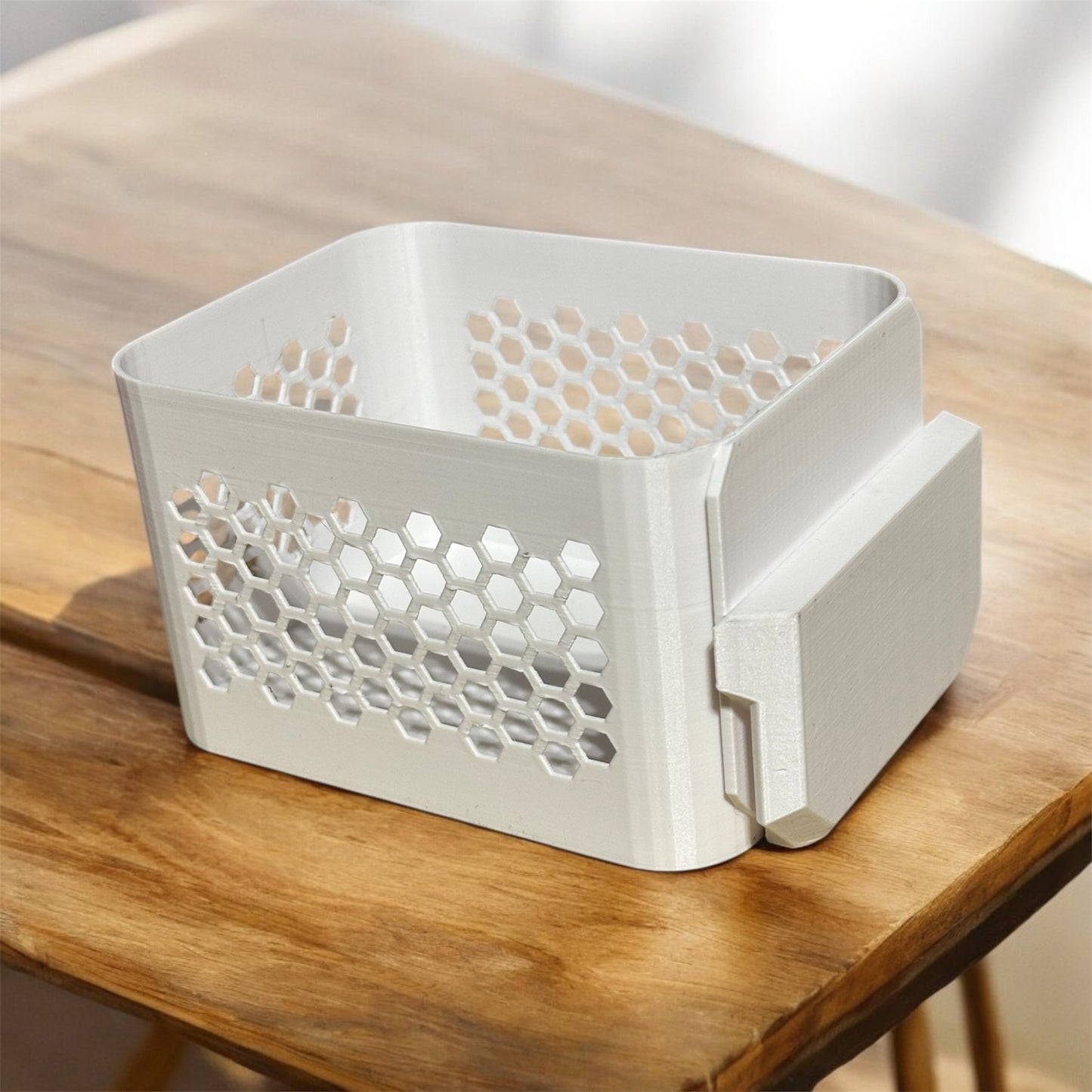 Milwaukee Packout small crate/Small Crate holder attaches to Milwaukee Packout