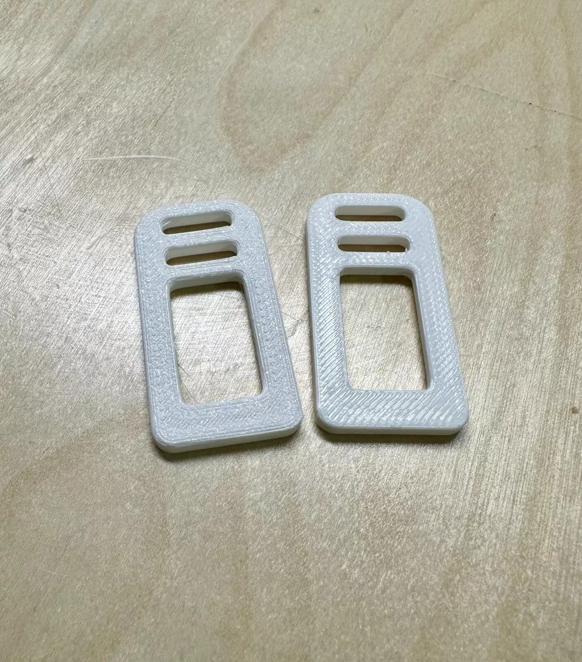 2 Universal Car Seat Belt Clips/Seat Belt Clip/Very Small Sleek design keychain