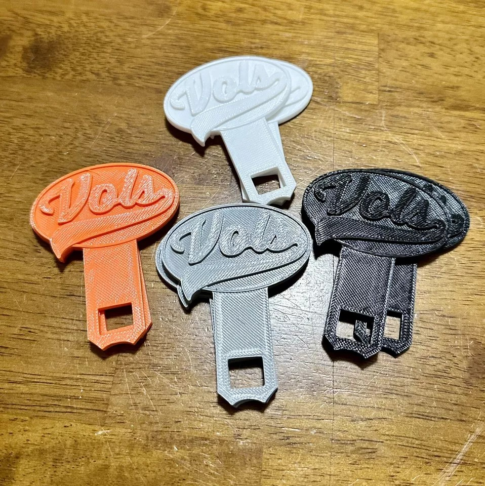 2 Universal Tennessee Vols Car Seat Belt Buckle Clip/TN Vols keychain