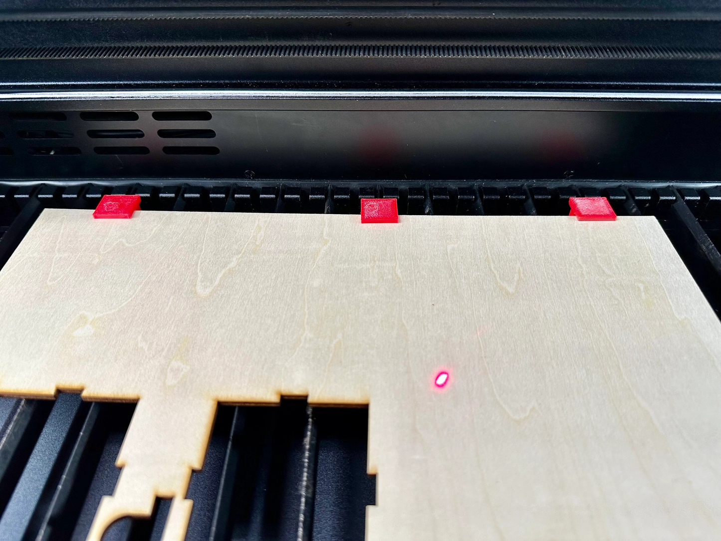 xTool P2 Clips for slats to hold material in place/ 12 in set