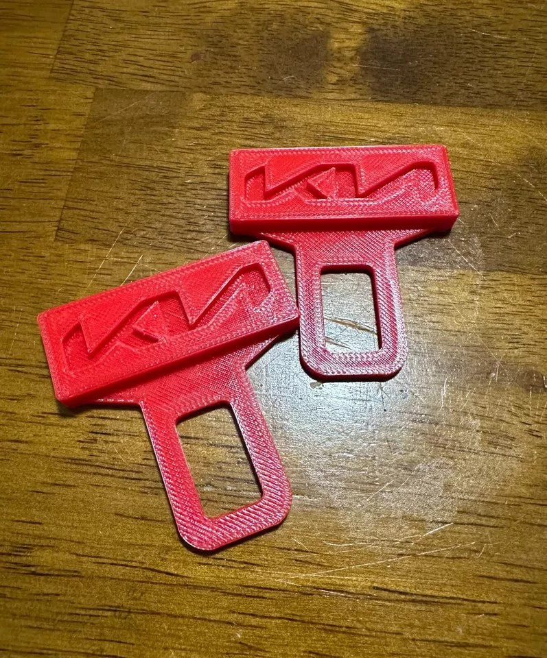 2 Universal Car Seat Belt Buckle Clip Kia Design /keychain Kia