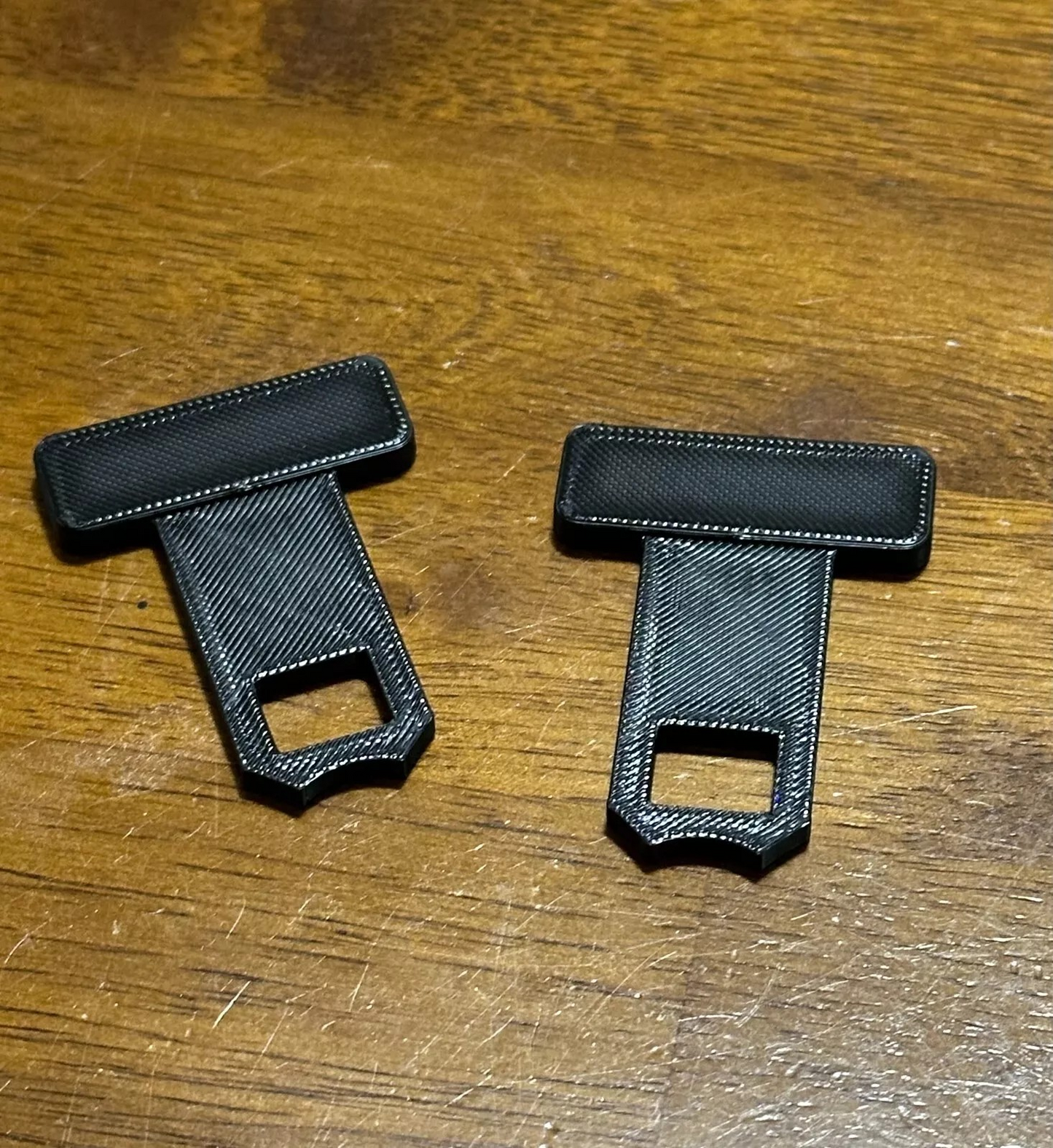 2 Universal Car Seat Belt Clips/Seat Belt Clip/slim design keychain