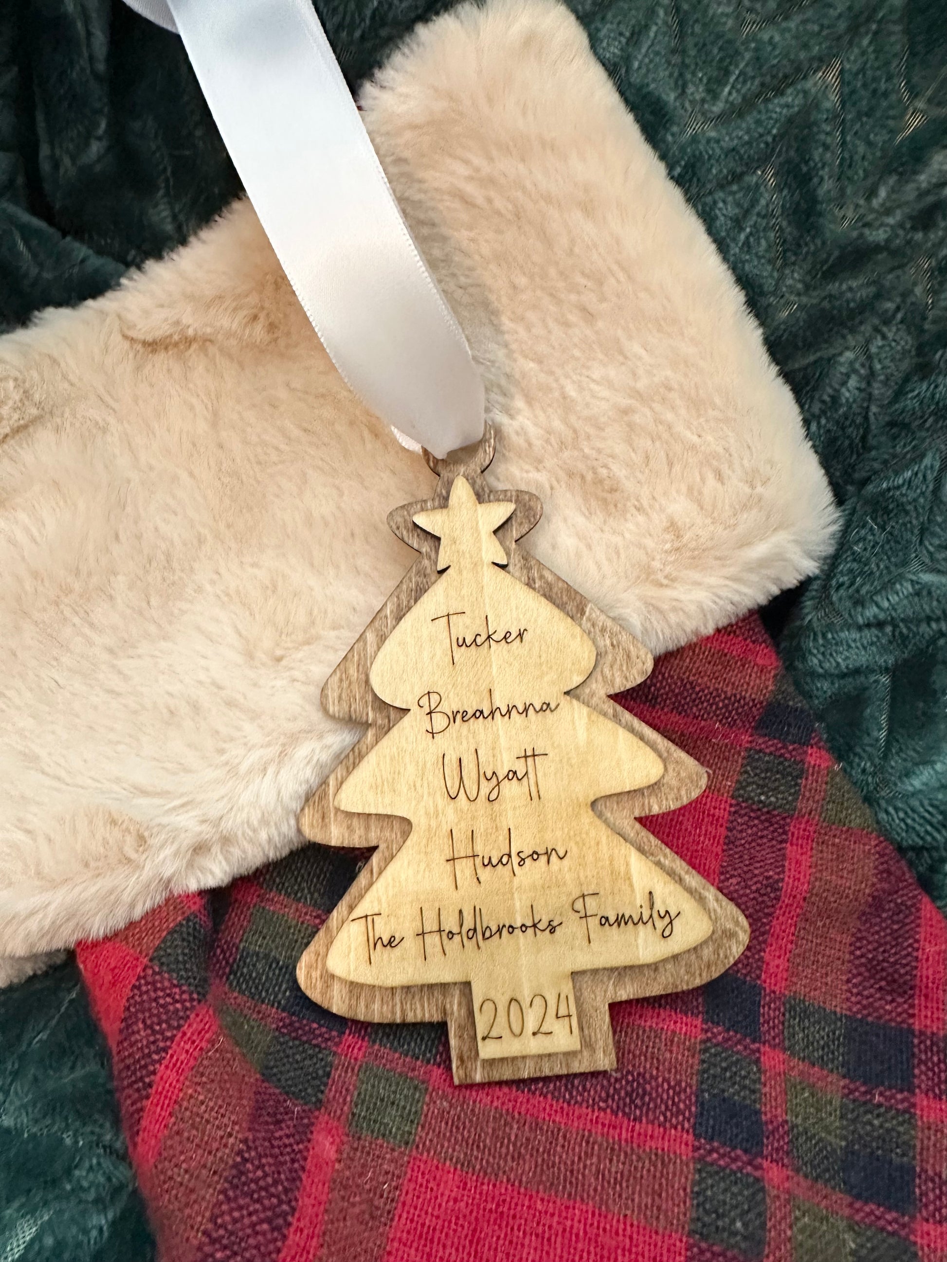 Family Name Ornament/ Christmas Tree