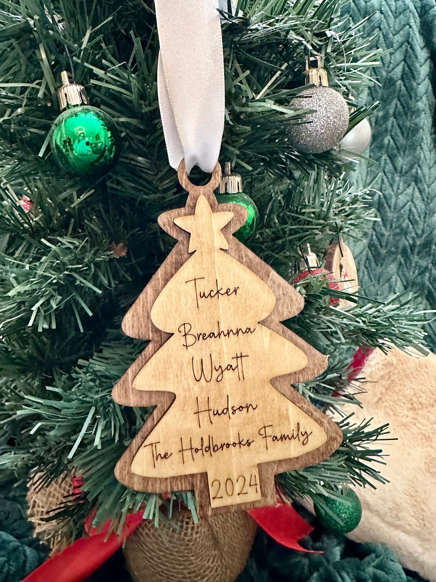 Family Name Ornament/ Christmas Tree