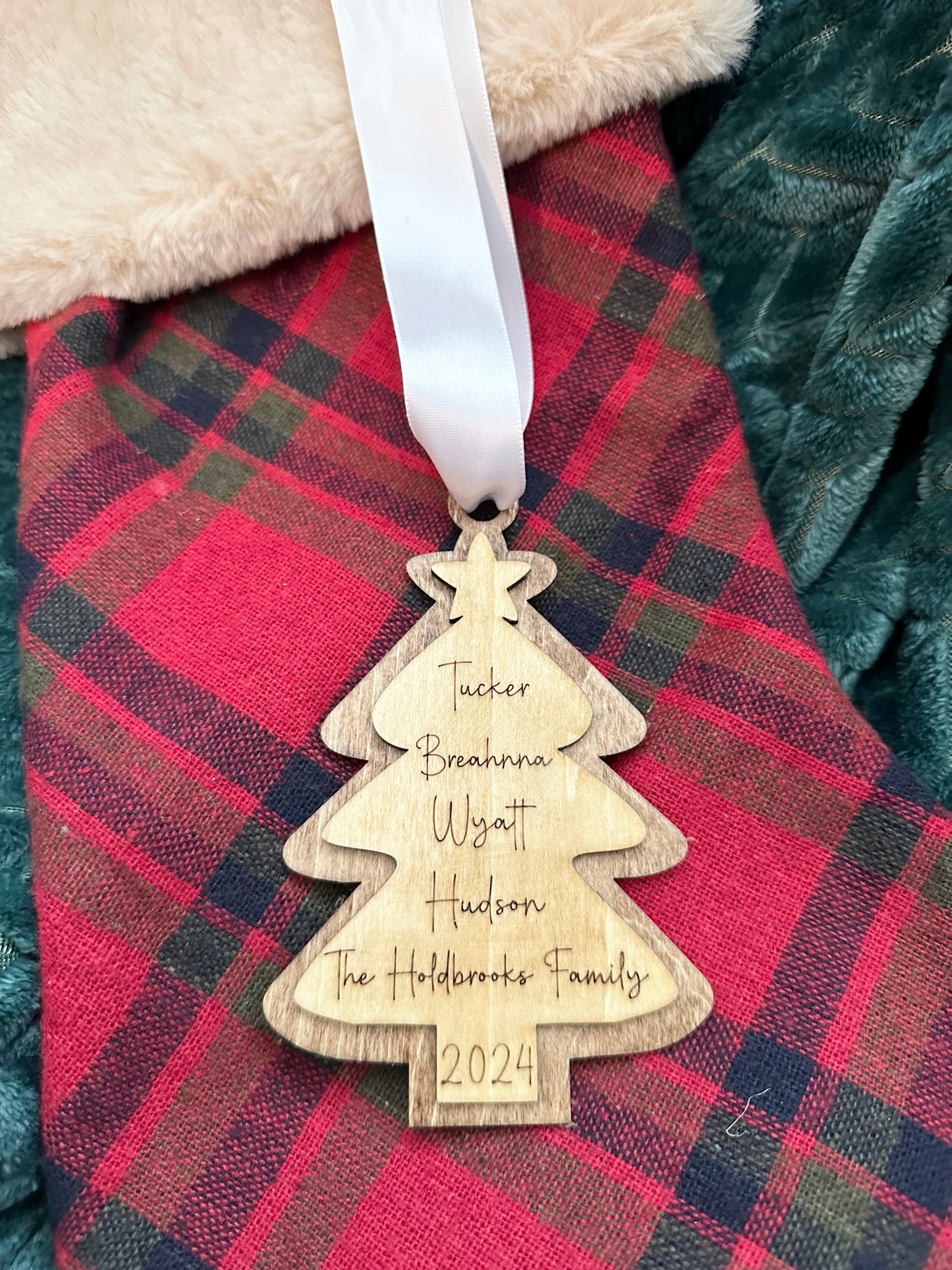 Family Name Ornament/ Christmas Tree